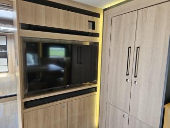 Mercedes-Benz ACTROS 2651 / 6x2 / STX  MOTORHOME / CAMPER